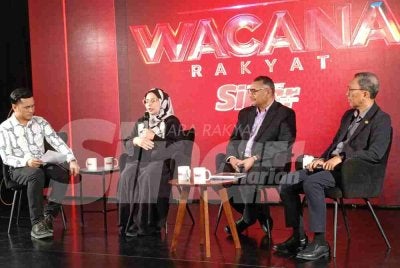 Syarifah Fatimah Al-Zahrah antara panel Wacana Rakyat Sinar Harian ke-491 bertajuk Rumah Ada, Komuniti Hilang? Menilai Semula Hala Tuju Perumahan Awam, di Studio F, Karangkraf, pada Jumaat.