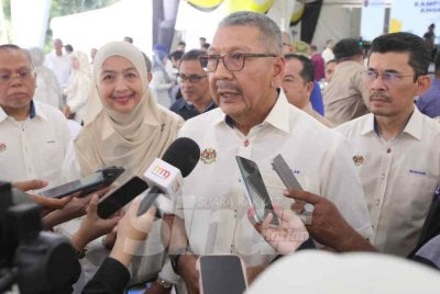 Wan Ahmad Dahlan bercakap kepada pemberita pada Sabtu.